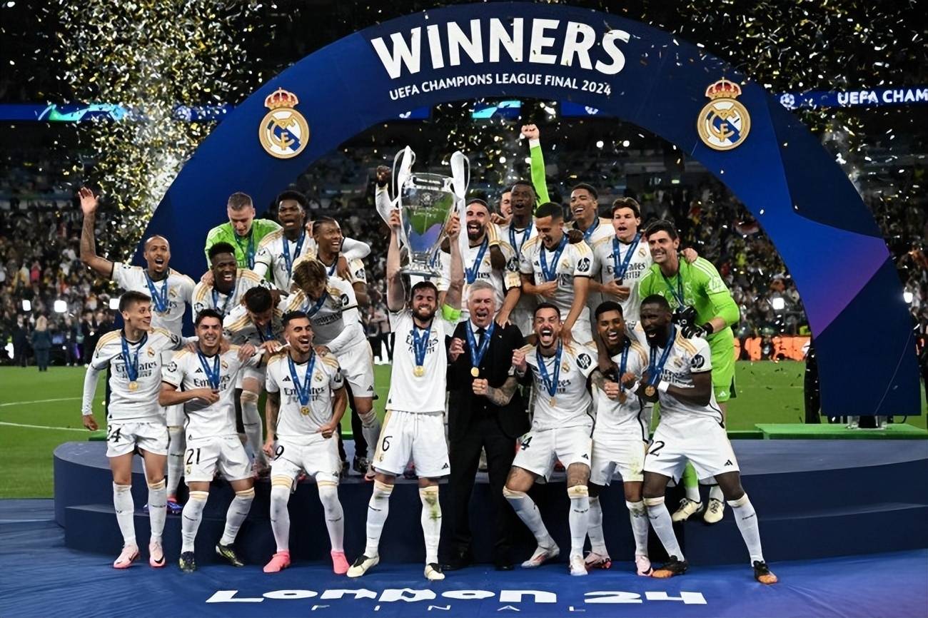 乐动官网皇家马德里迎欧冠关键赛,清晨刷新队史纪录,气氛紧张,赛季目标并未改变的简单介绍